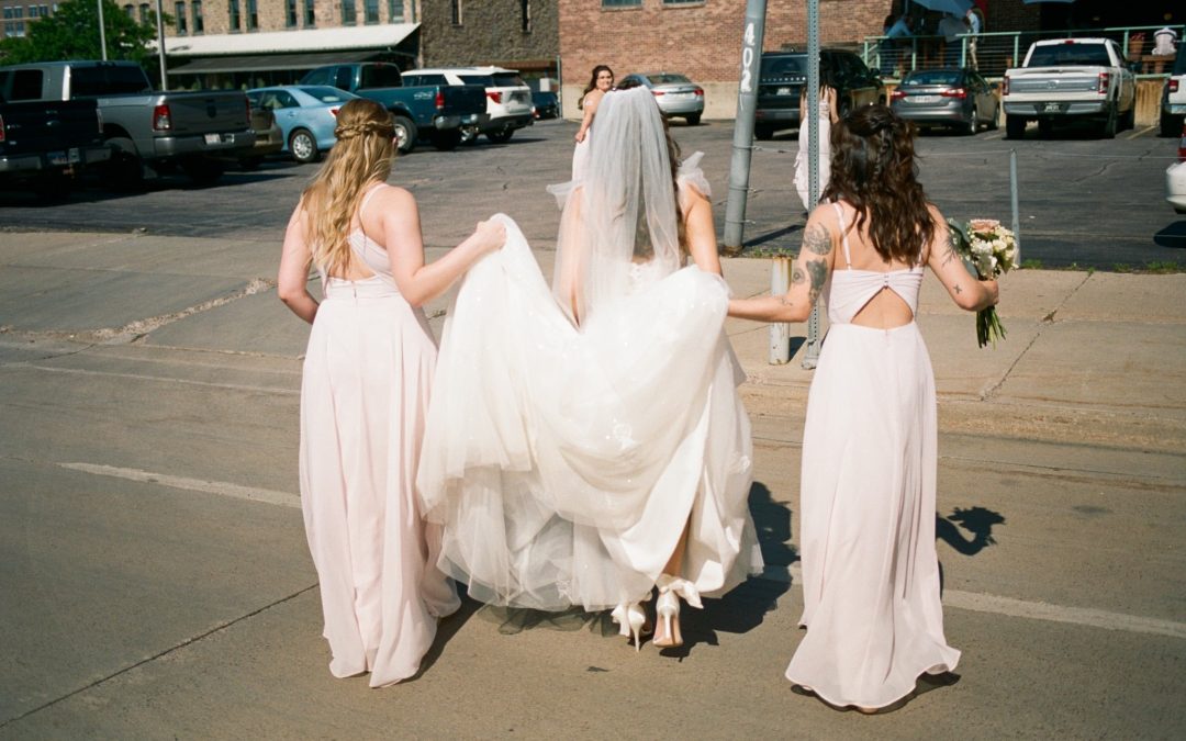 icon-events-weddings-wedding-moment-sioux-falls-007-02
