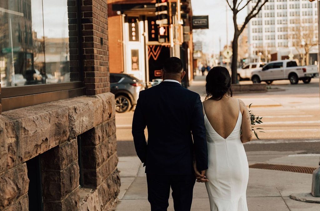 icon-events-weddings-wedding-moment-sioux-falls-1237