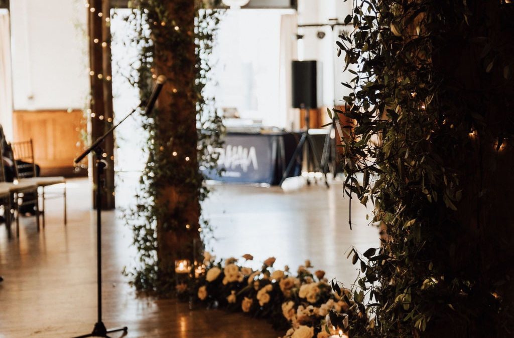 icon-events-weddings-wedding-moment-sioux-falls-700