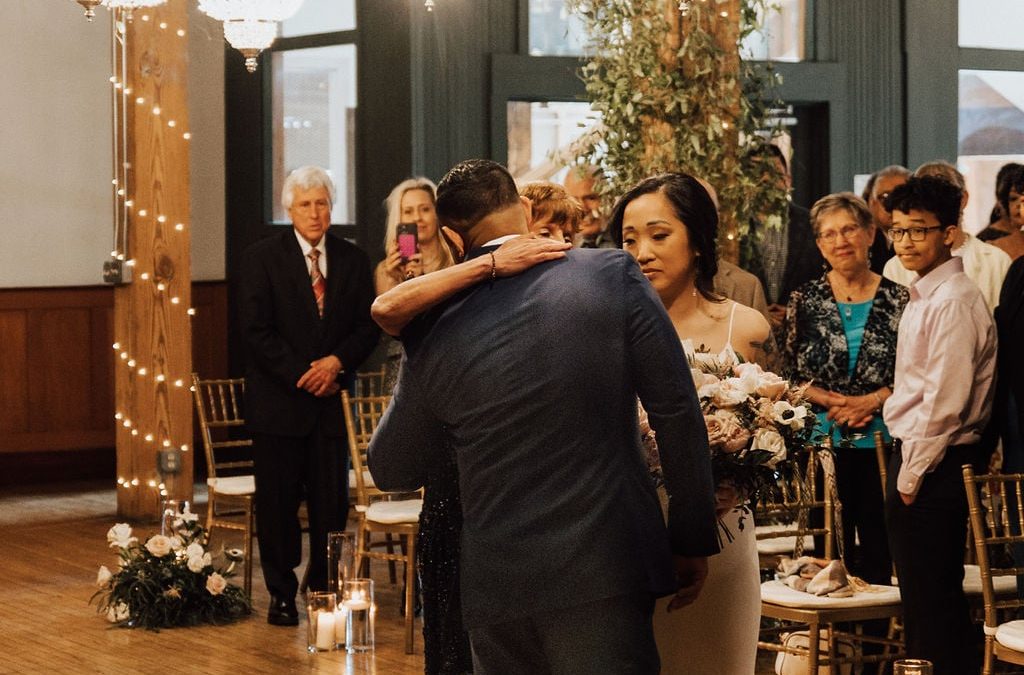 icon-events-weddings-wedding-moment-sioux-falls-726