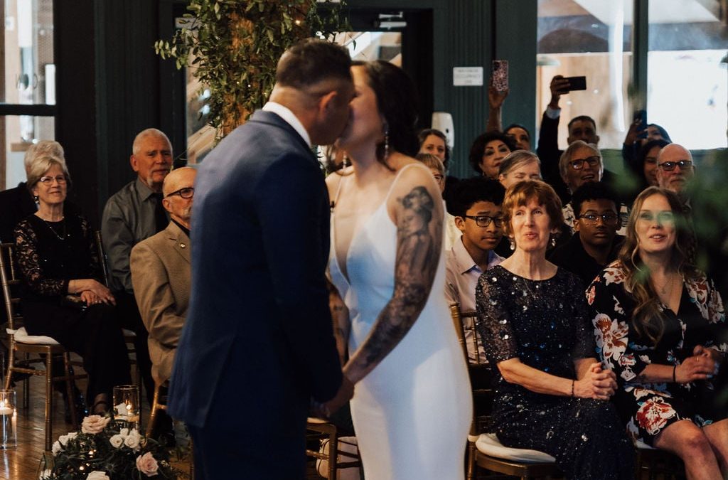 icon-events-weddings-wedding-moment-sioux-falls-804